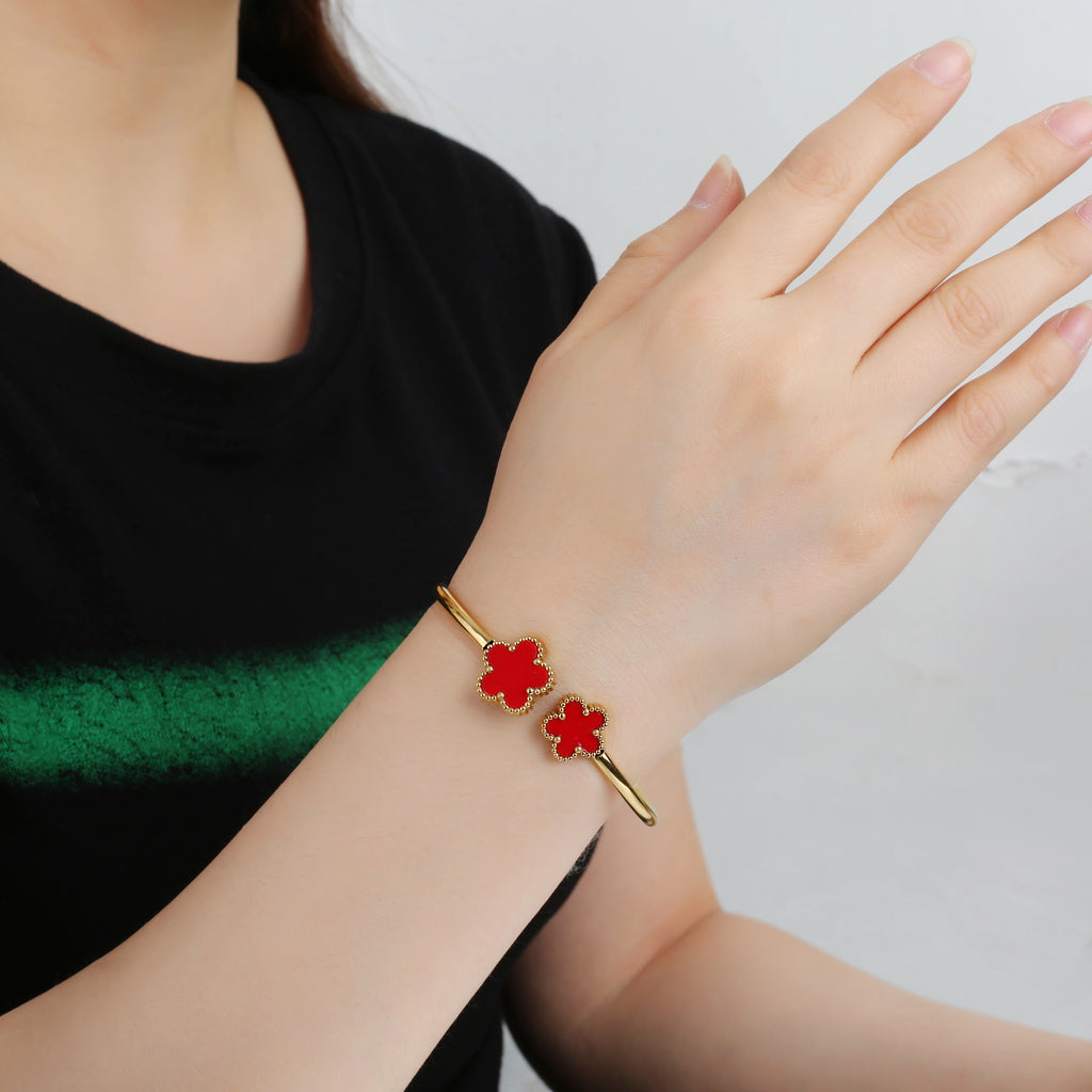 Lucky Clover Open Cuff Bracelet – Gold-Plated Stainless Steel Jewelry
