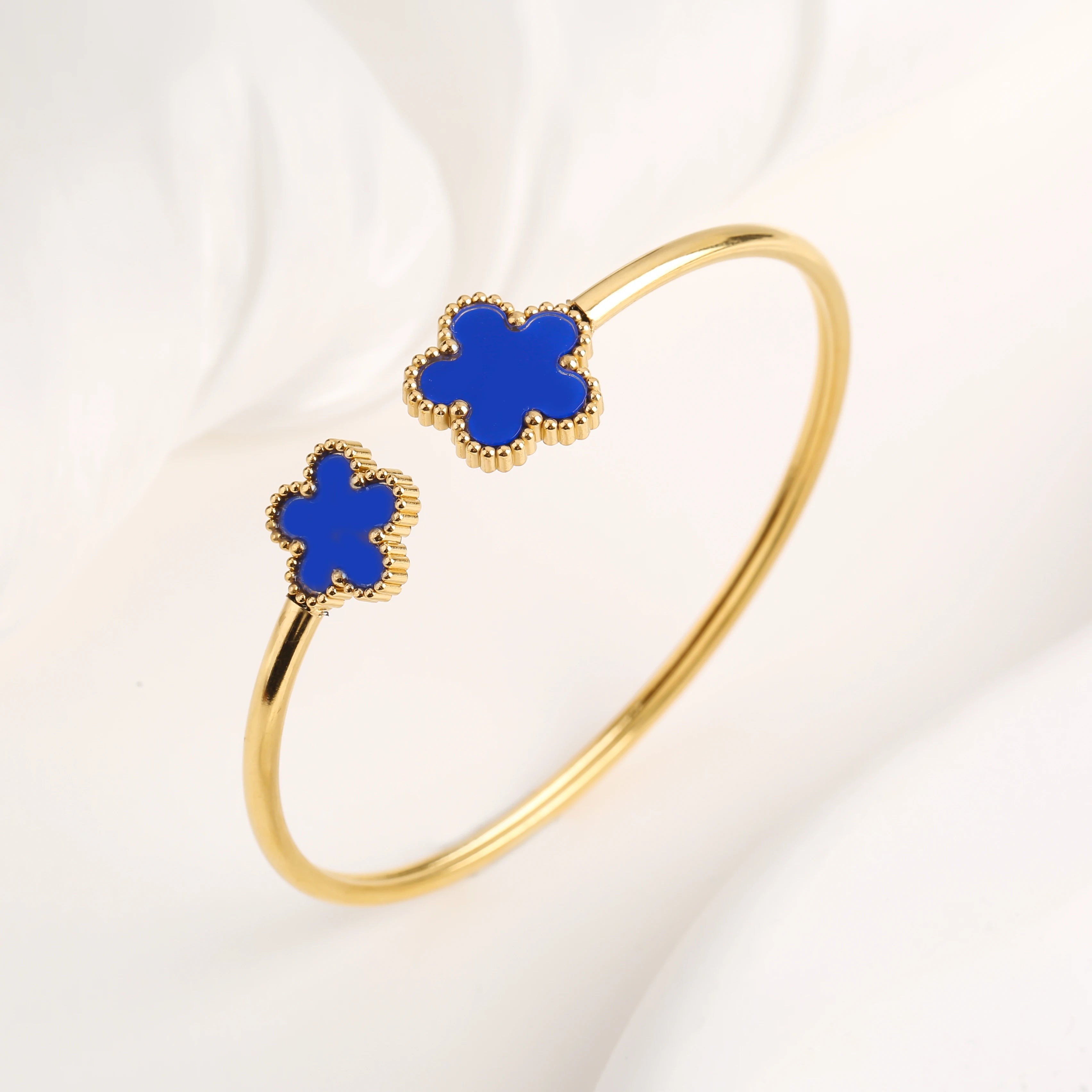 Lucky Clover Open Cuff Bracelet – Gold-Plated Stainless Steel Jewelry