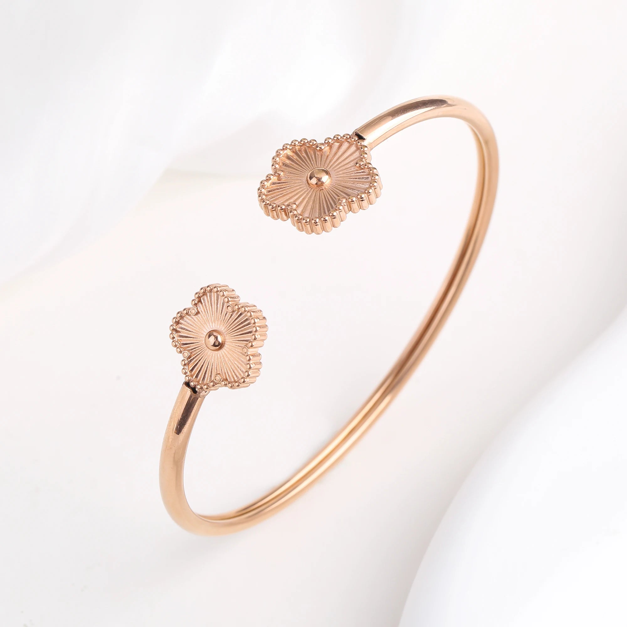 Lucky Clover Open Cuff Bracelet – Gold-Plated Stainless Steel Jewelry