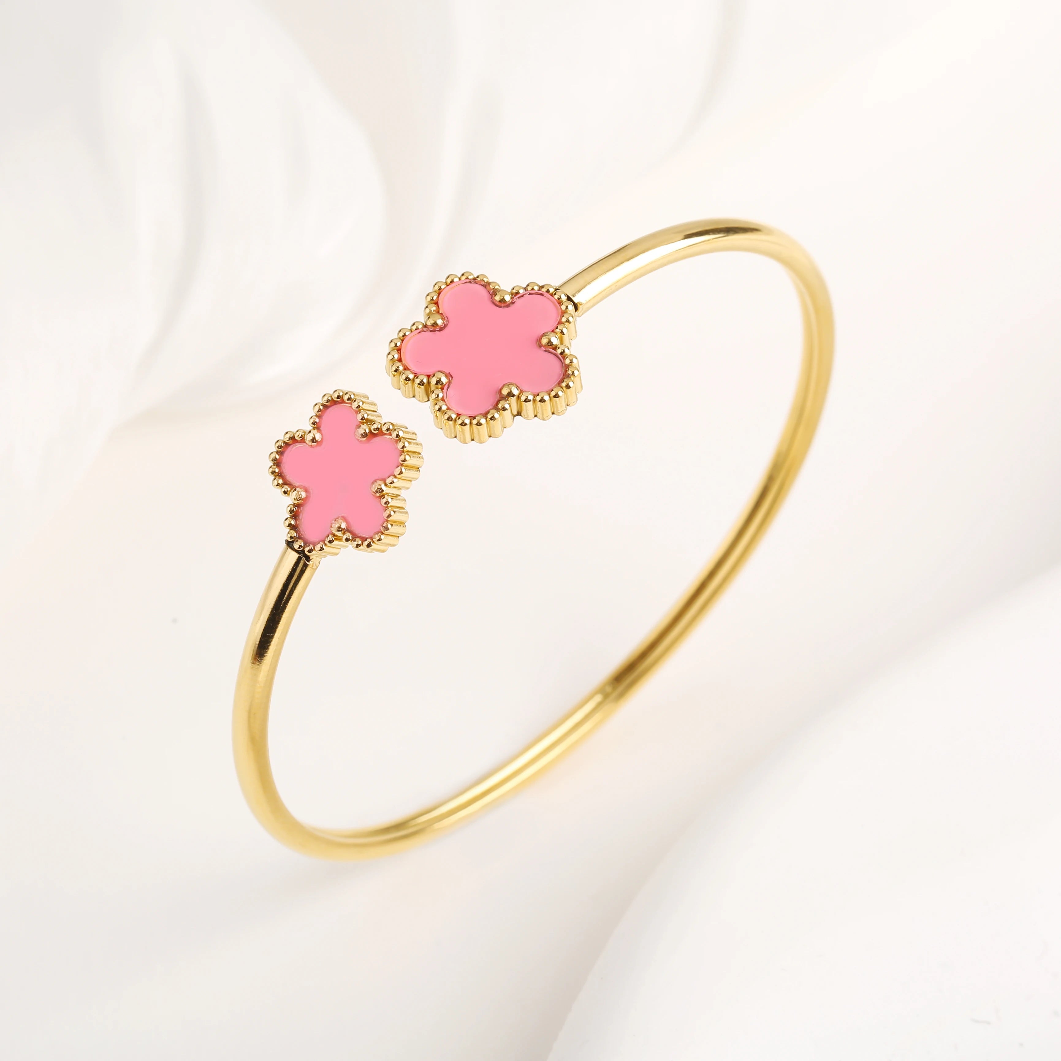 Lucky Clover Open Cuff Bracelet – Gold-Plated Stainless Steel Jewelry