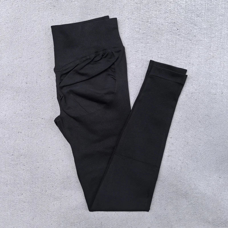 Women's Seamless Workout Set | Scrunch Leggings + Padded Sports Bra