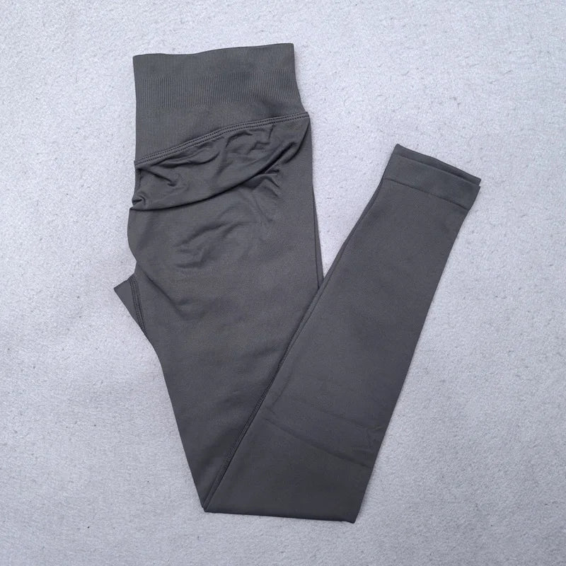 Women's Seamless Workout Set | Scrunch Leggings + Padded Sports Bra