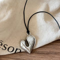 Vintage Red Heart Pendant Necklace for Women – 80s Aesthetic Romantic Choker