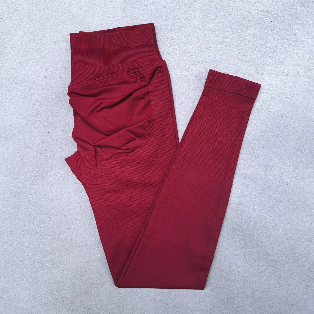 Women's Seamless Workout Set | Scrunch Leggings + Padded Sports Bra