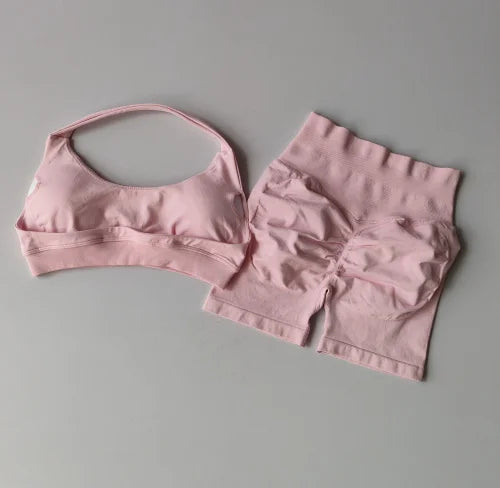 Seamless Halter Sports Bra & Scrunch Shorts Set – High Waist Yoga Workout Set