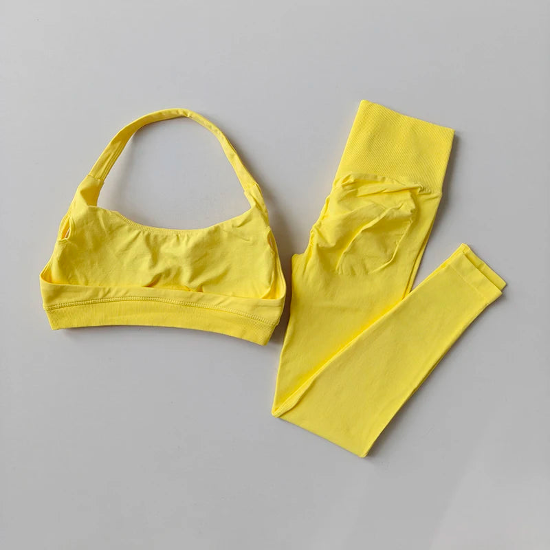Sculpting Seamless 2-Piece Yoga Set – High-Waisted Gym Leggings & Neck-Hanging Sports Bra