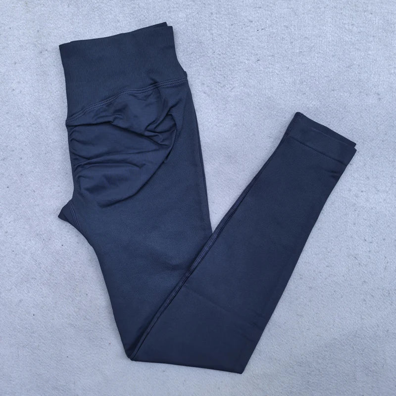 Women's Seamless Workout Set | Scrunch Leggings + Padded Sports Bra
