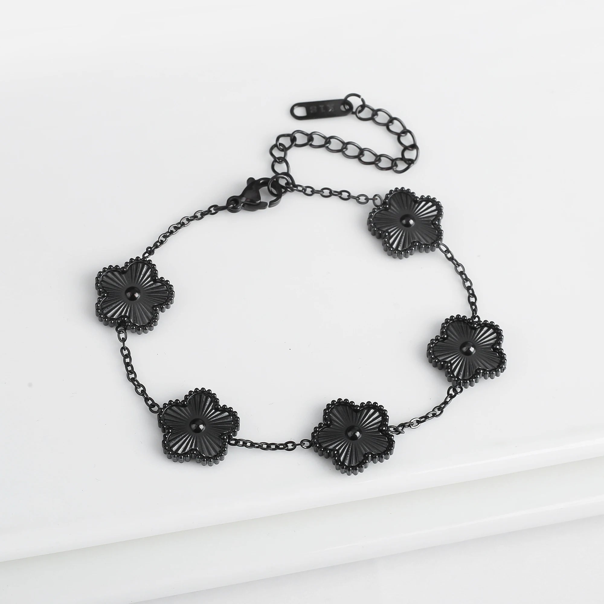 Lucky Clover Shell Bracelet for Women