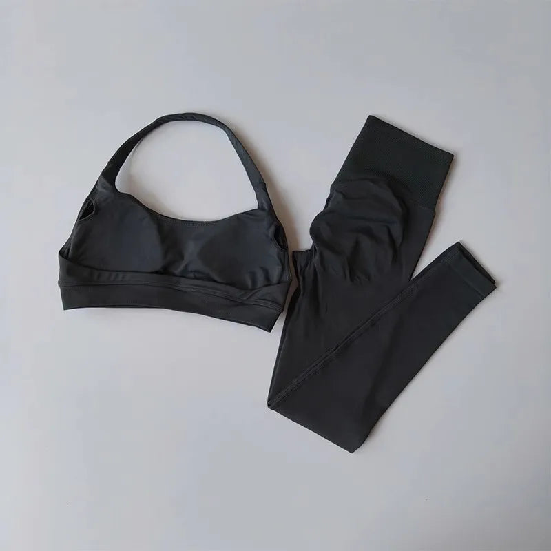 Sculpting Seamless 2-Piece Yoga Set – High-Waisted Gym Leggings & Neck-Hanging Sports Bra